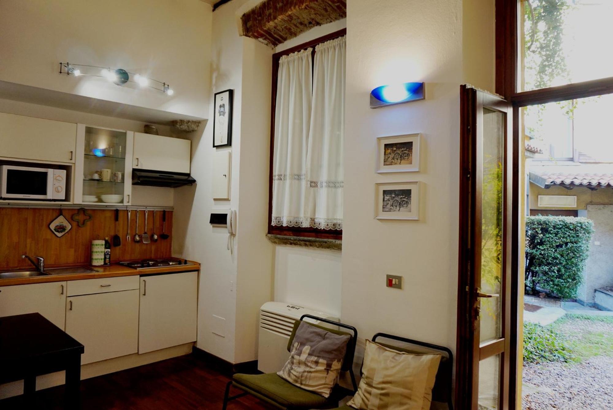 Studio Apartment Vicolo Lavandai Milano Eksteriør billede